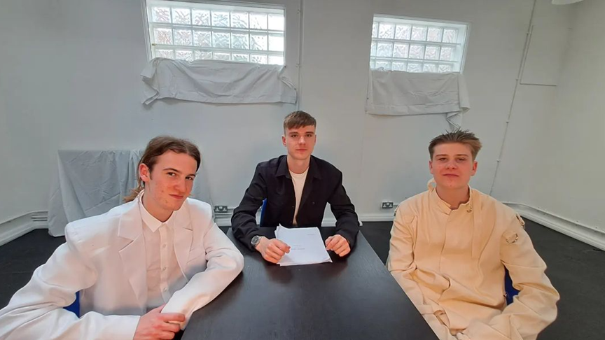 Charlie, Dougie, Taylor INTERROGATION SICARE921