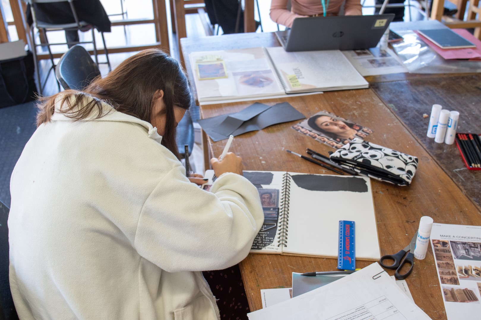 Art Design Fashion (13)