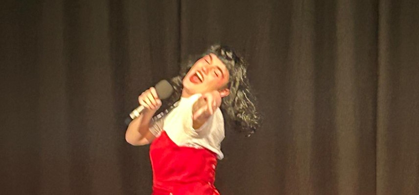 Da4f6ea7 0A94 495D B2a3 956Ad21aebde